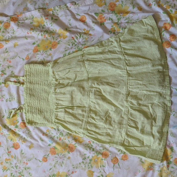 2 Old Navy little girls dresses, 6-7 - Picture 3 of 3